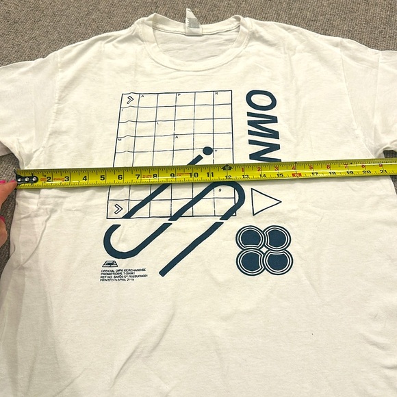 GILDAN HEAVY COTTON OMNI T-SHIRT SIZE LARGE- OFFICIAL MERCHANDISE - Picture 3 of 6